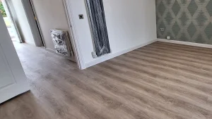 Leicester Flooring Solutions: Dust-Hiding Patterns for Homes